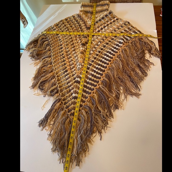 Crochet Poncho - Picture 10 of 11